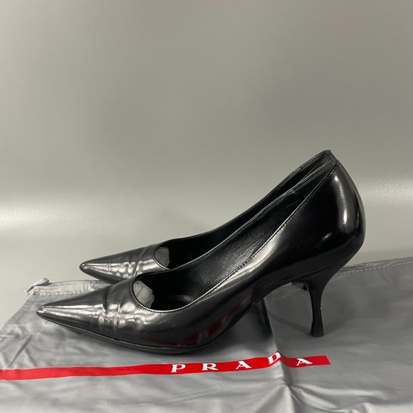 Authentic PRADA Black Patent Leather Pointed Pumps, Size 35.5 - Picture 6 of 16